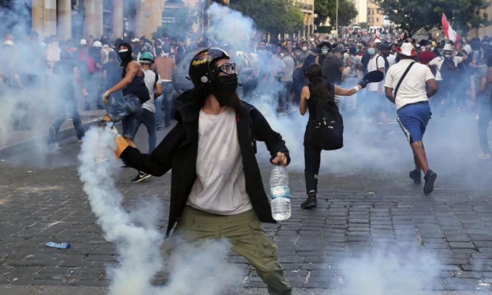 Χάος στο Λίβανο: Πιέσεις για σχηματισμό νέας κυβέρνησης και μεταρρυθμίσεις άμεσα